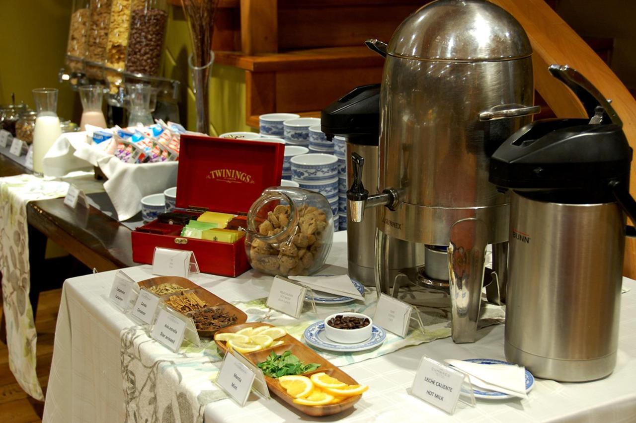 Wyndham Puerto Varas Pettra Eksteriør bilde A coffee break