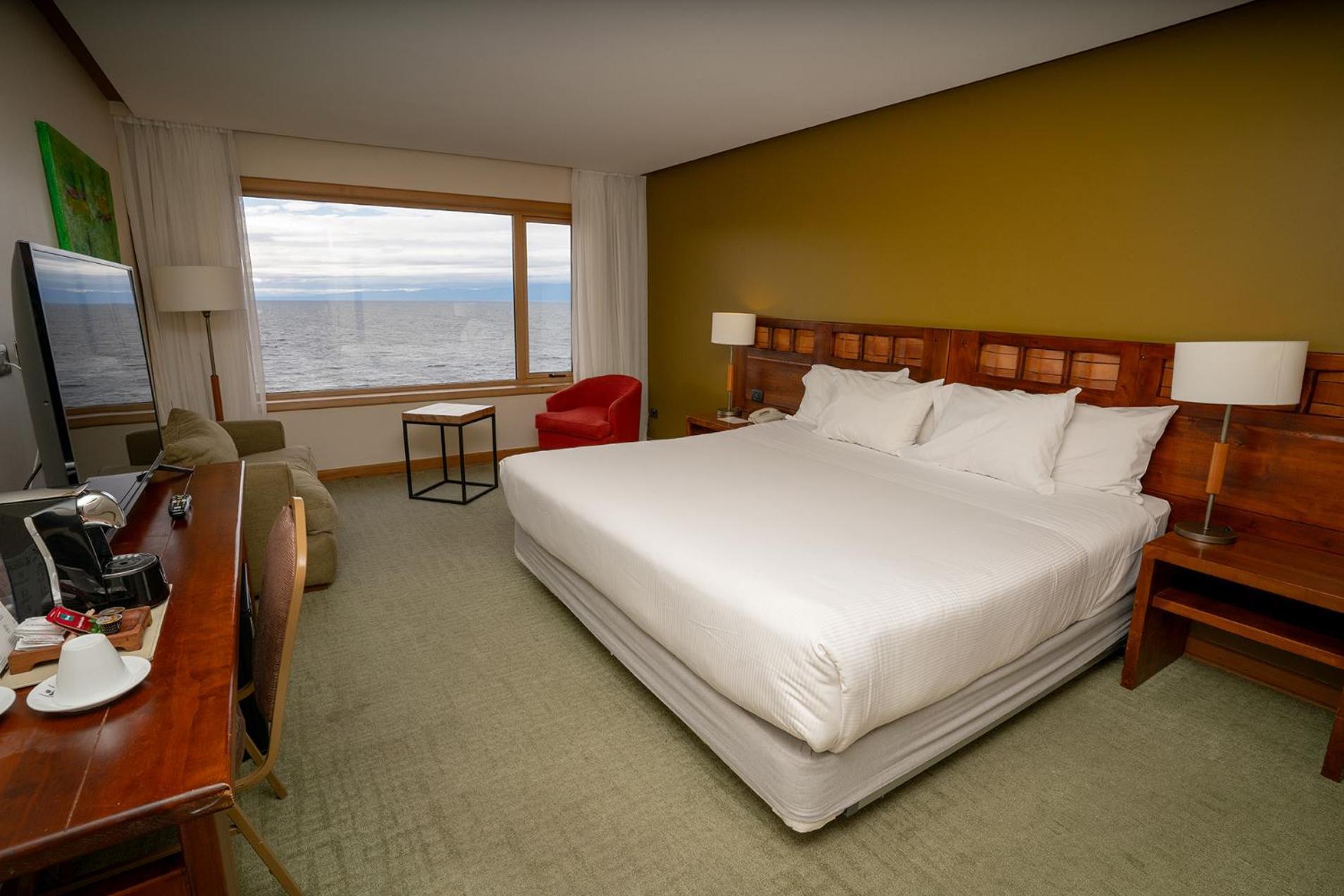 Wyndham Puerto Varas Pettra Eksteriør bilde A room at the Hotel