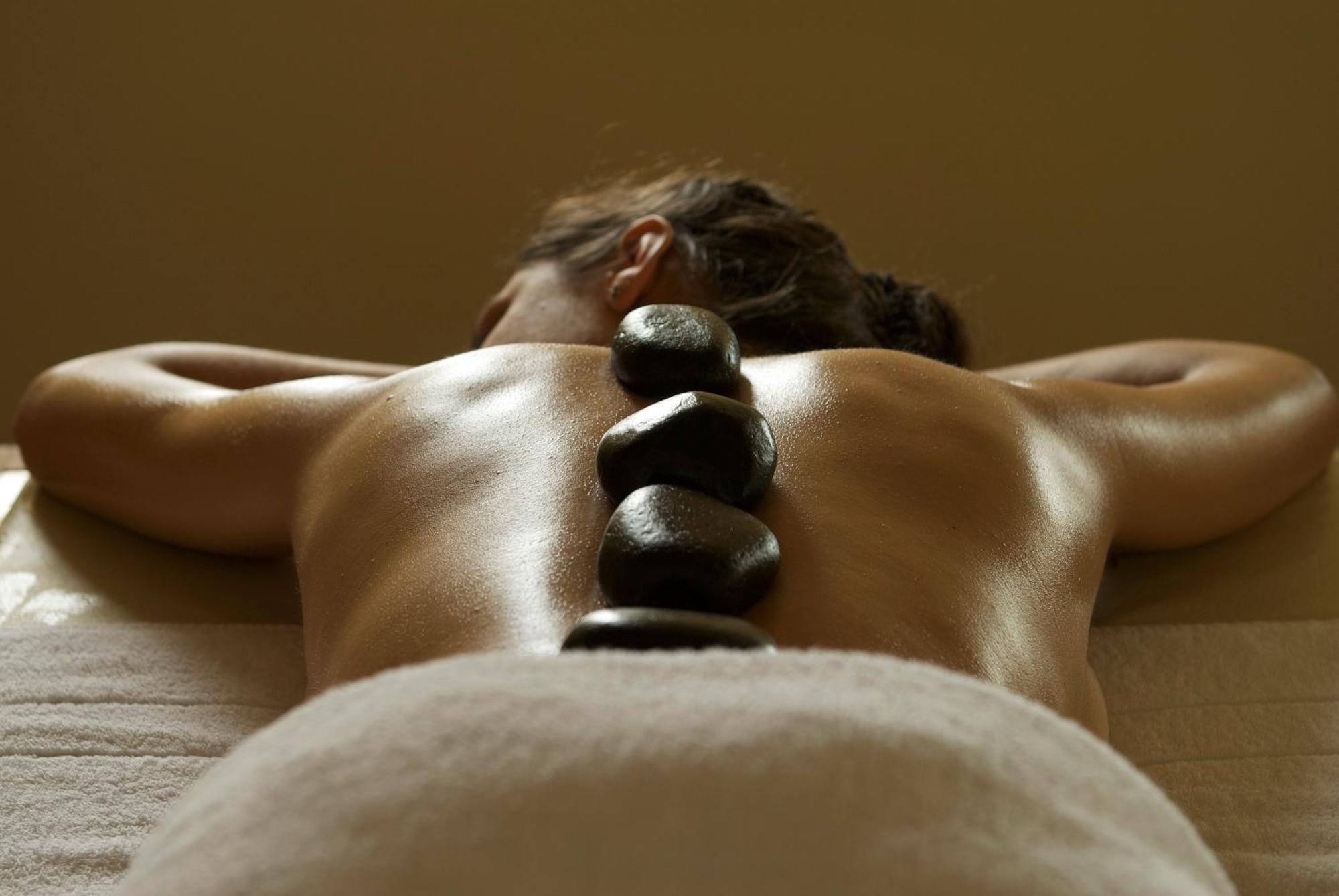 Wyndham Puerto Varas Pettra Eksteriør bilde Hot stone massage
