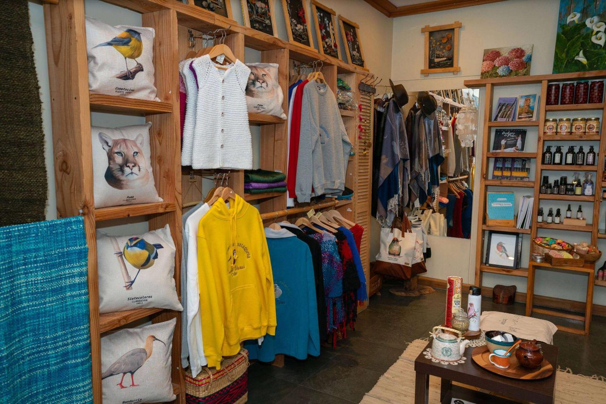 Wyndham Puerto Varas Pettra Eksteriør bilde The Nature Shop at the National Aviary