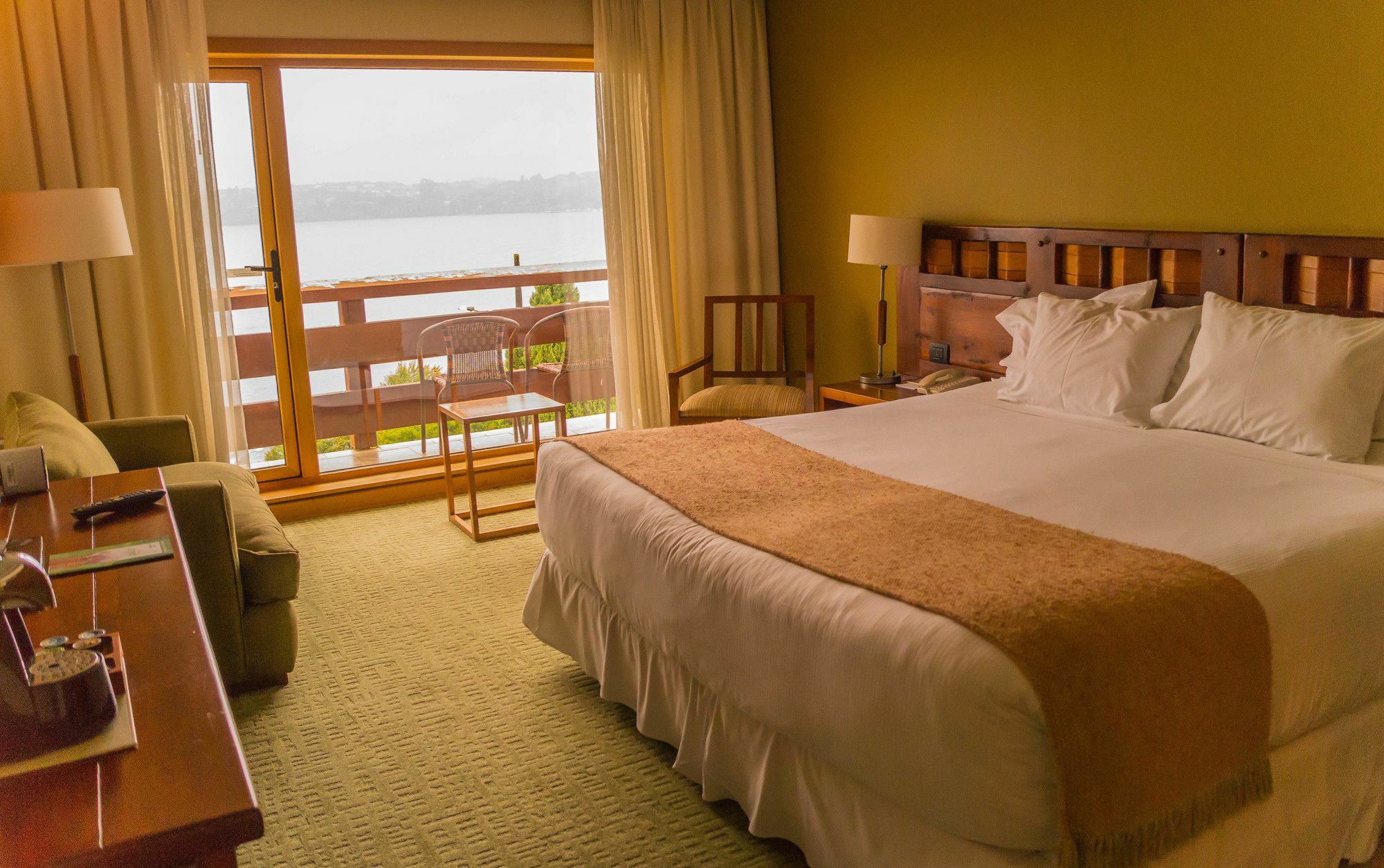 Wyndham Puerto Varas Pettra Eksteriør bilde
